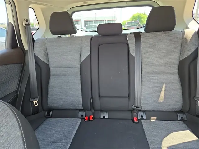 2021 Nissan Rogue SV photo 29