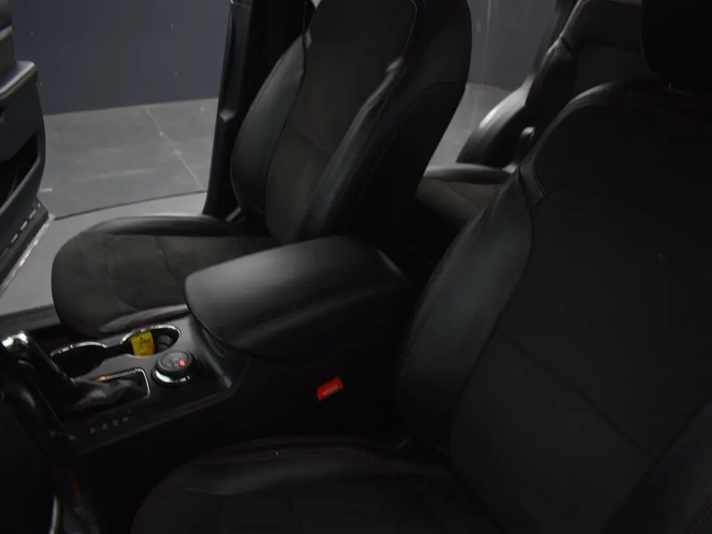 2018 Ford Explorer XLT photo 20