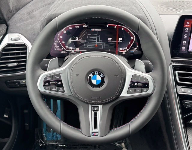 2026 BMW 8 Series M850i - Photo 19