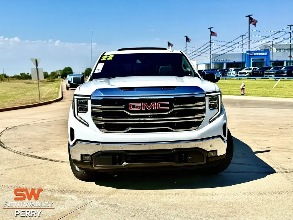 2022 Gmc Sierra 1500 SLT photo 3