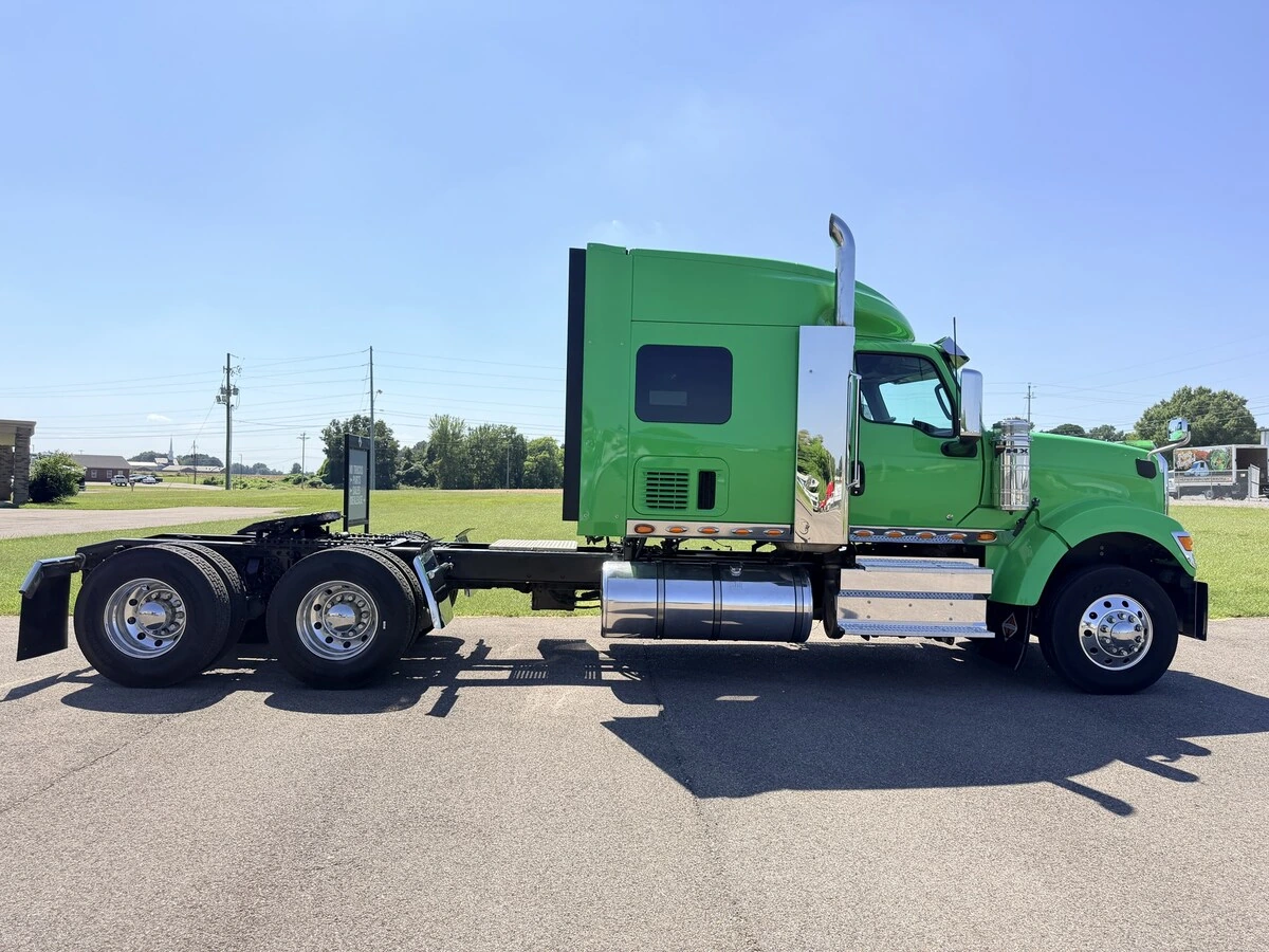 2022 International HX in Union City, TN — photo 5