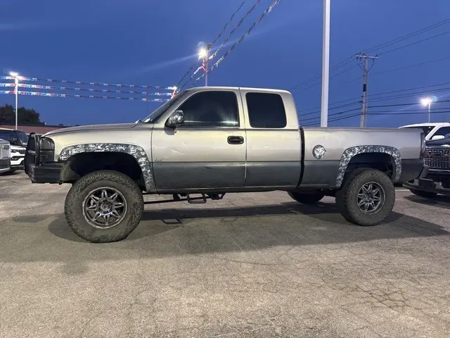 Used 2000 GMC Sierra SLE with VIN 1GTEK19T4YE198986 for sale in Tulsa, OK