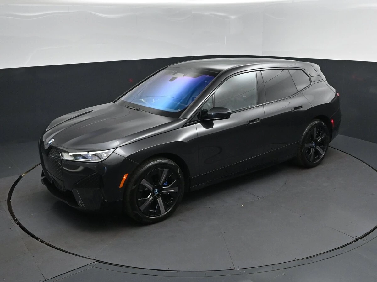 2024 BMW iX