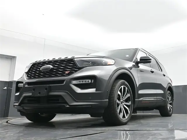2020 Ford Explorer ST photo 29