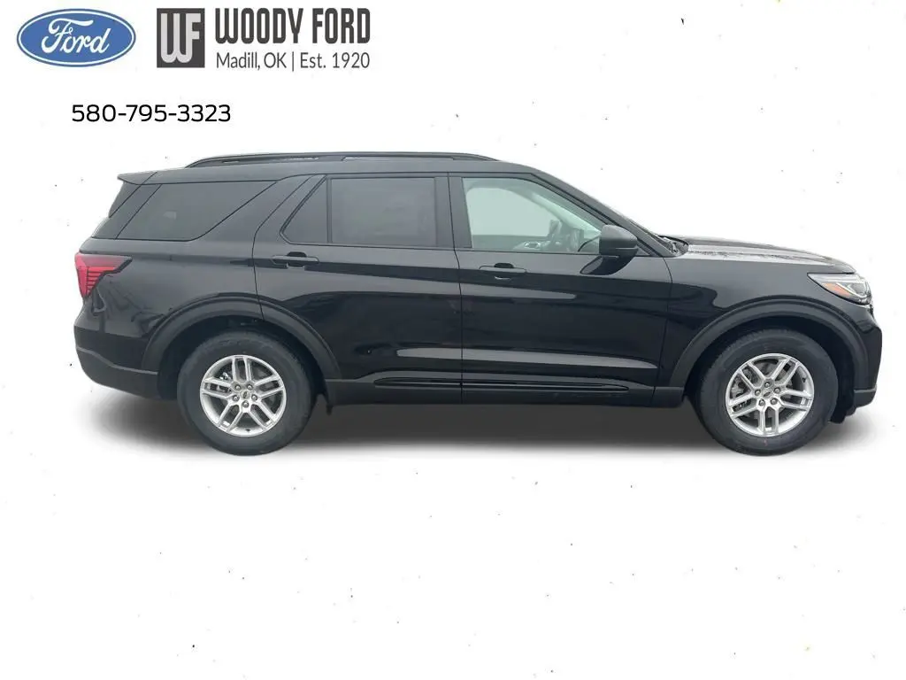 2026 Ford Explorer photo 4