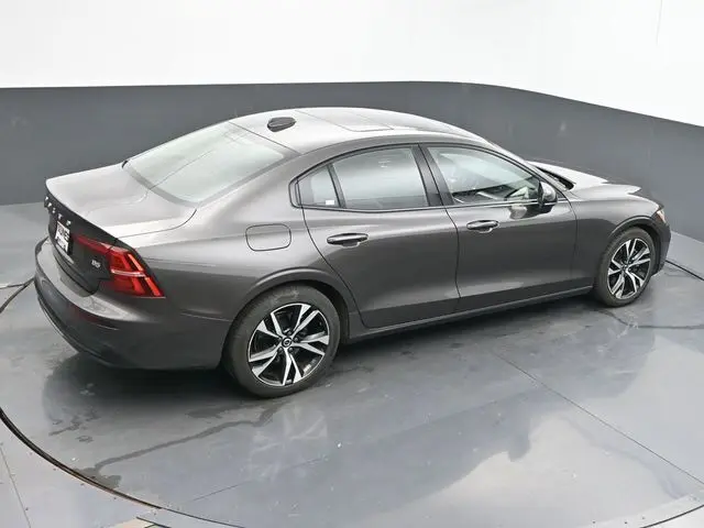 2024 Volvo S60 B5 Core photo 29