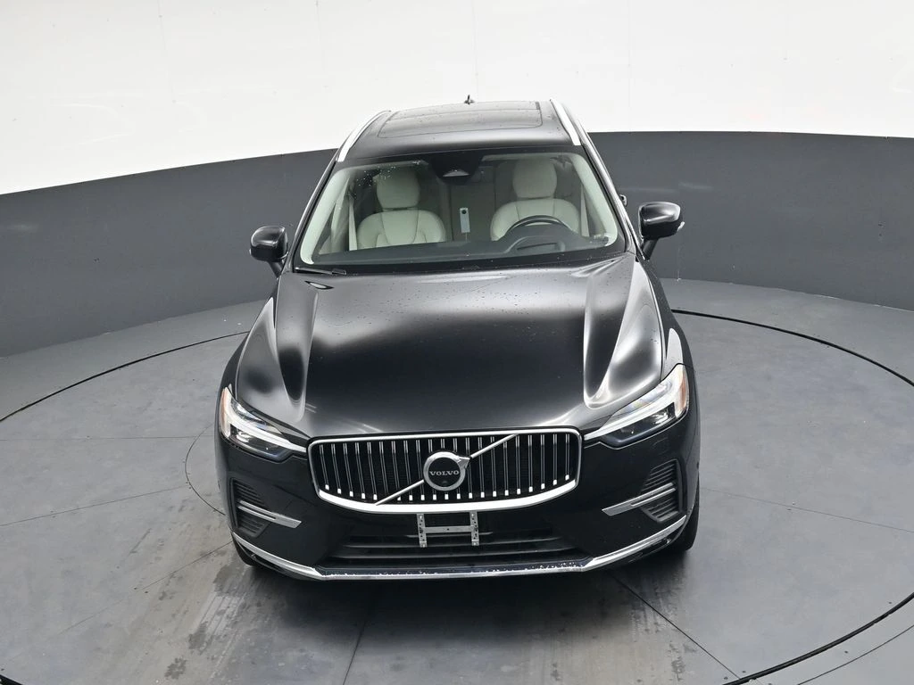 2022 Volvo - image 31