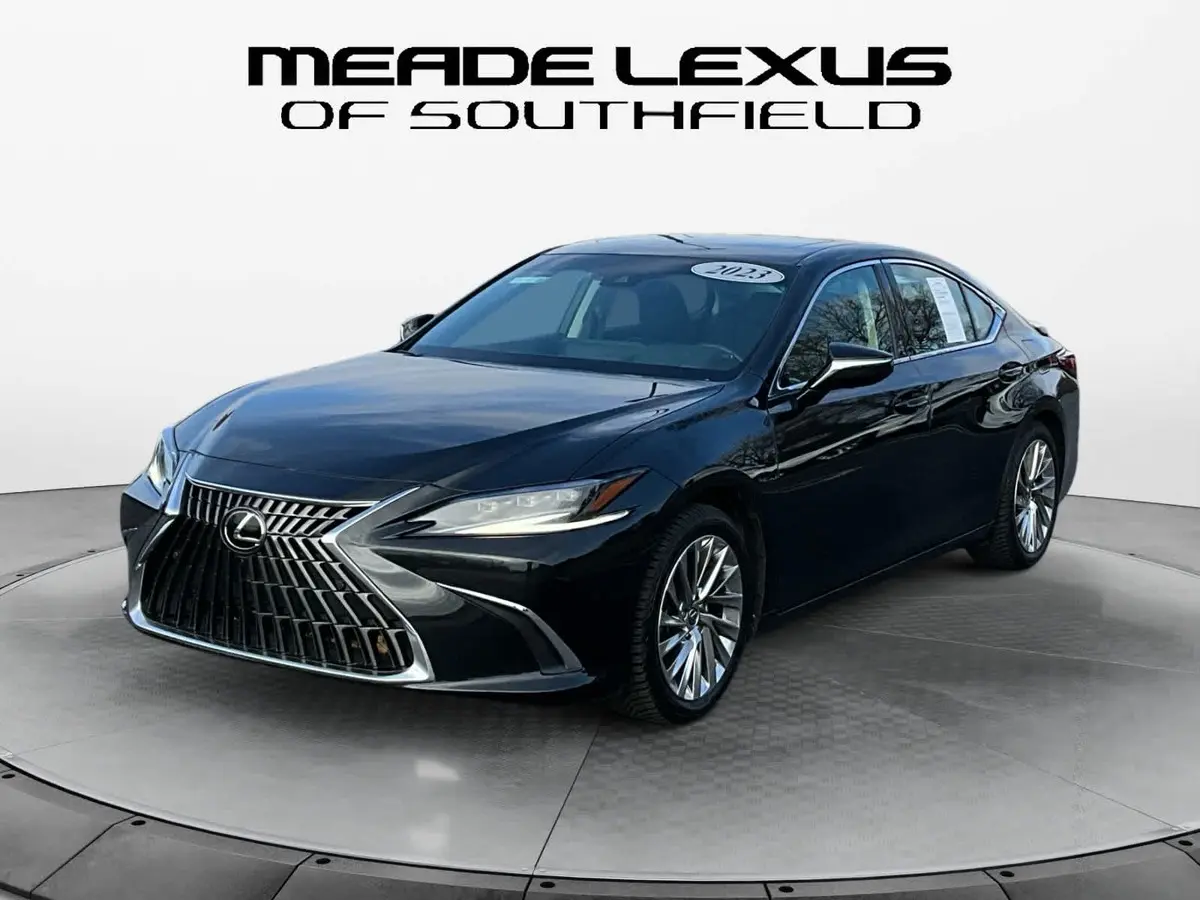 2023 Lexus ES 350 Ultra Luxury's photo