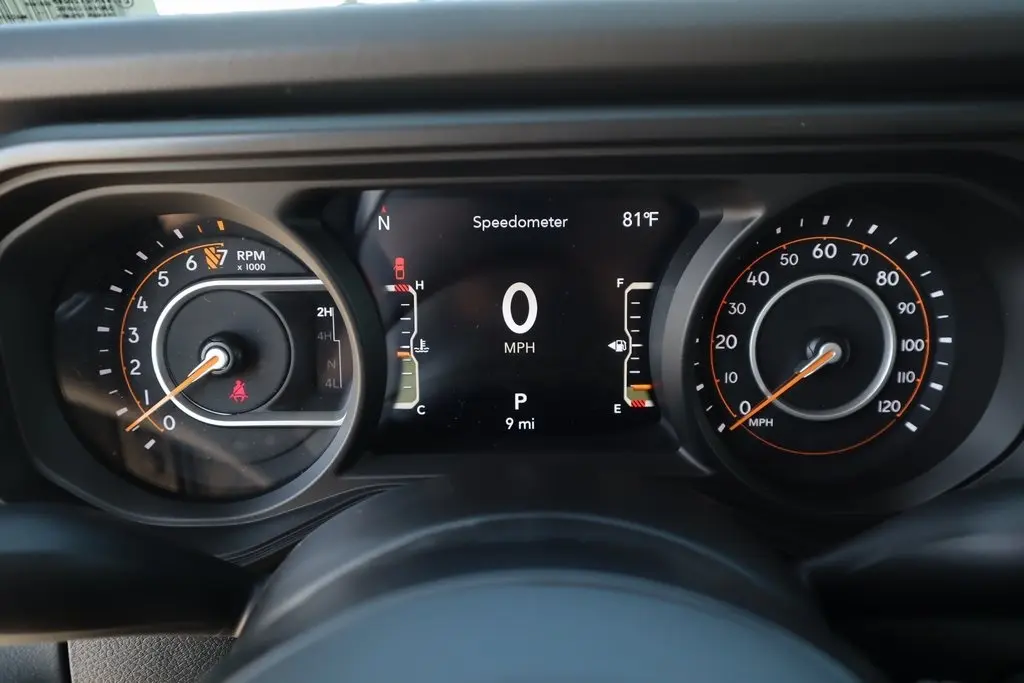 2025 Jeep Gladiator Sport photo 4