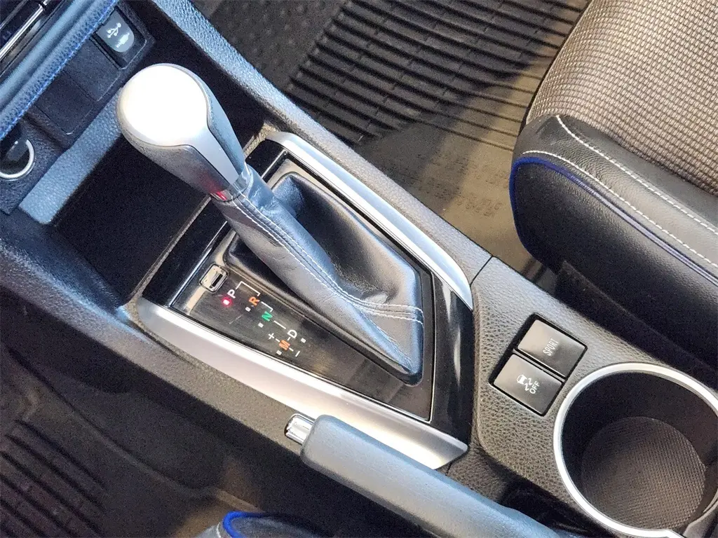 2019 Toyota Corolla L photo 13