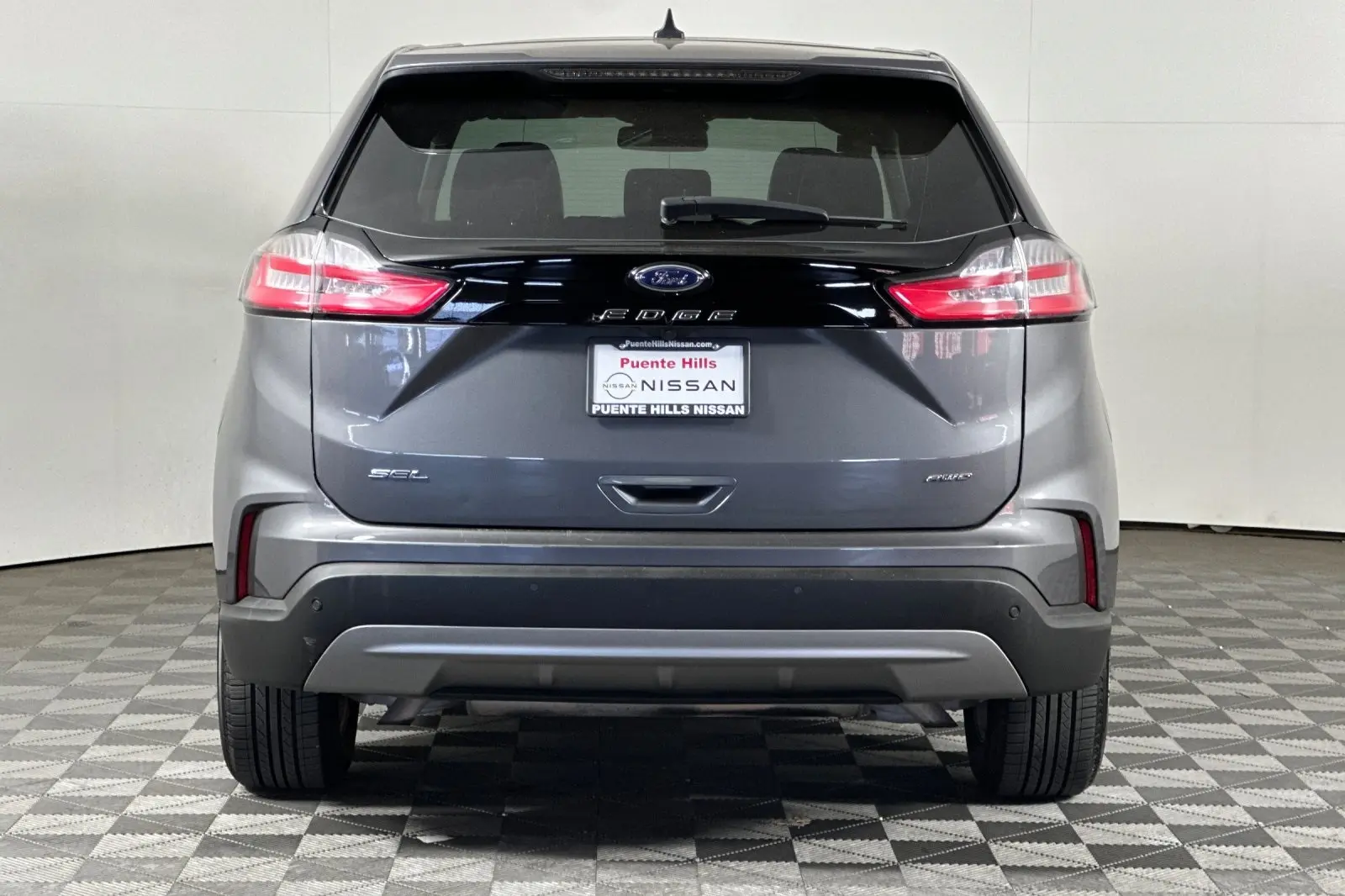 2023 Ford Edge SEL photo 4
