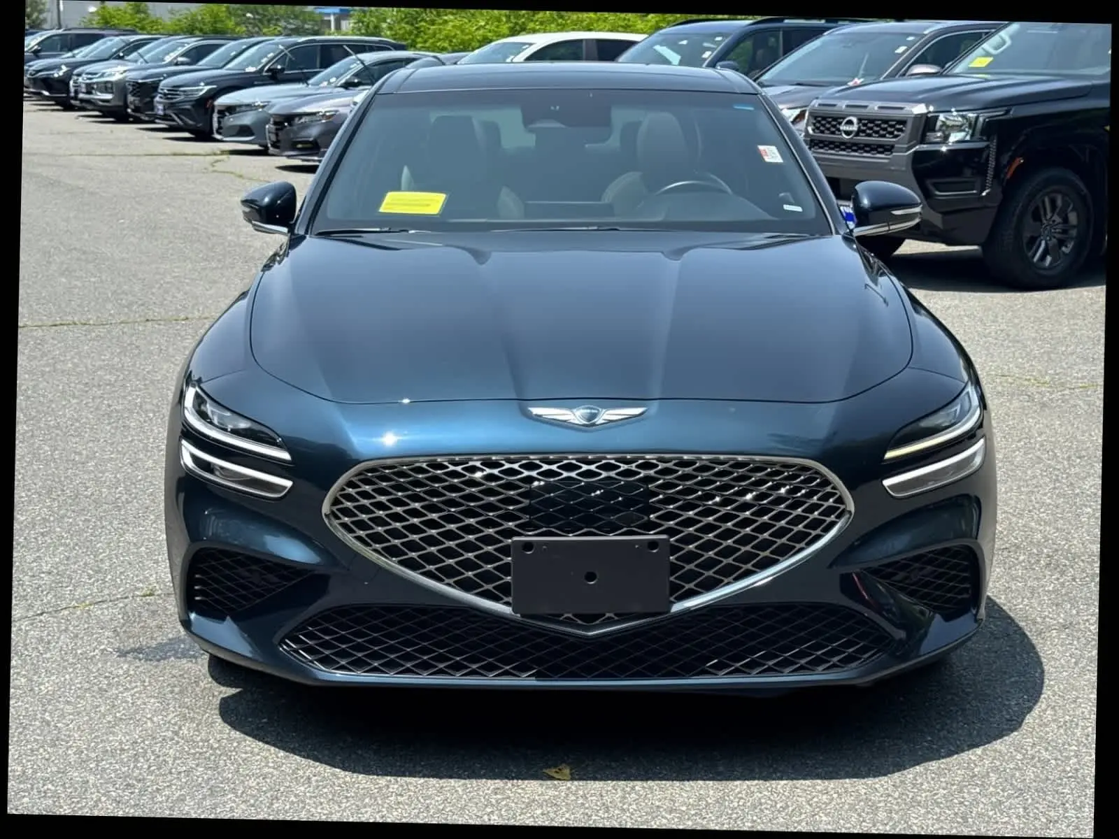 2022 Genesis G70 2.0T photo 35