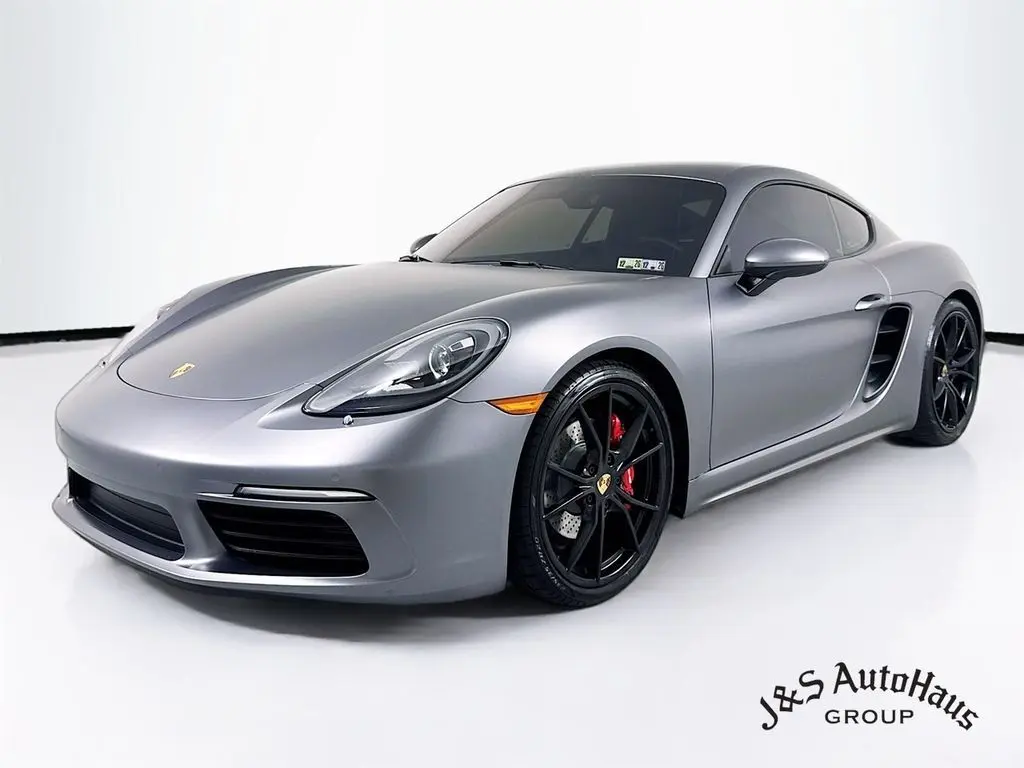 2025 Porsche Cayman S photo 3