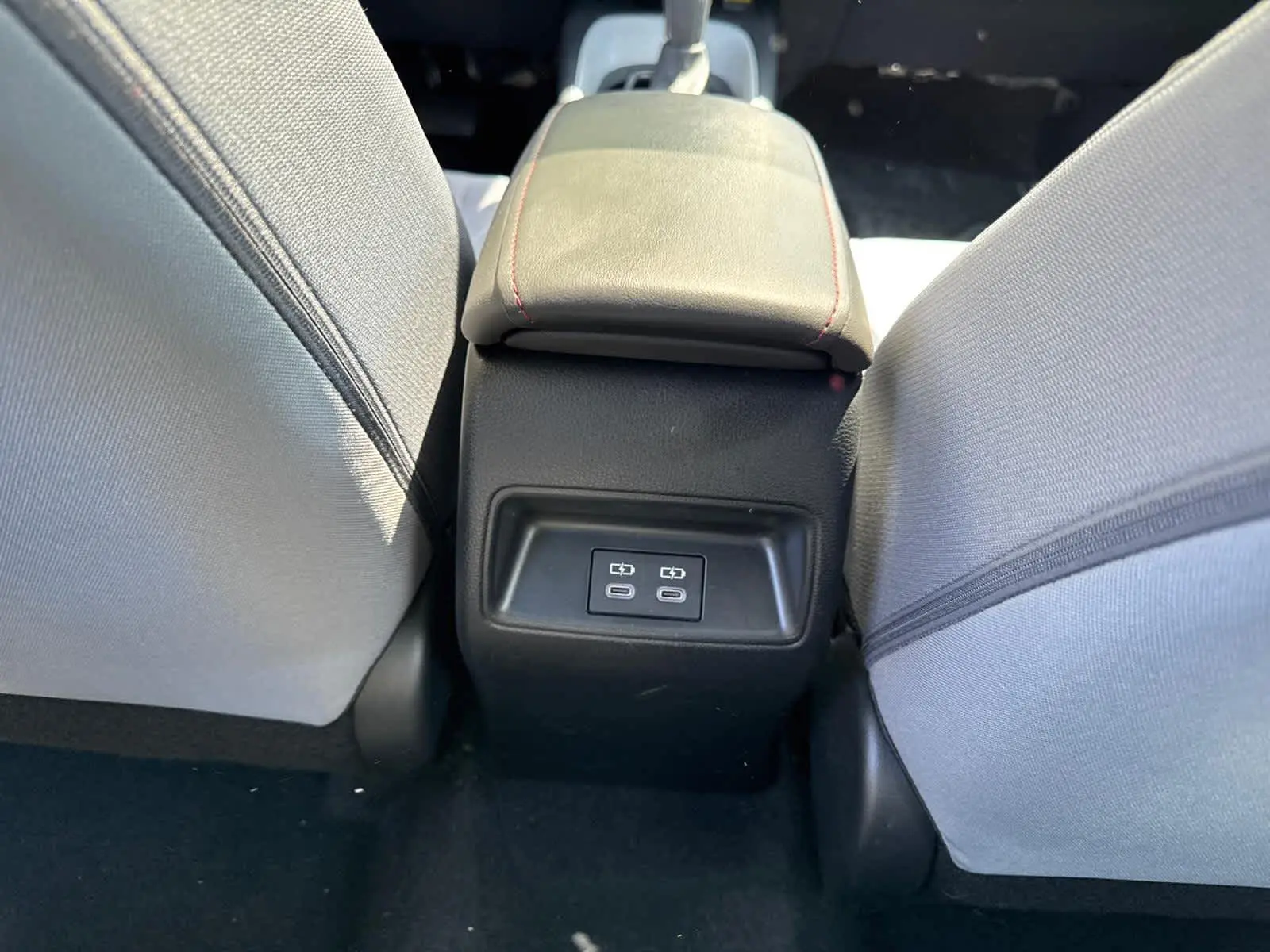 2024 Toyota Corolla SE Premium photo 32