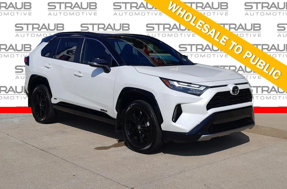2025 Toyota RAV4 XSE