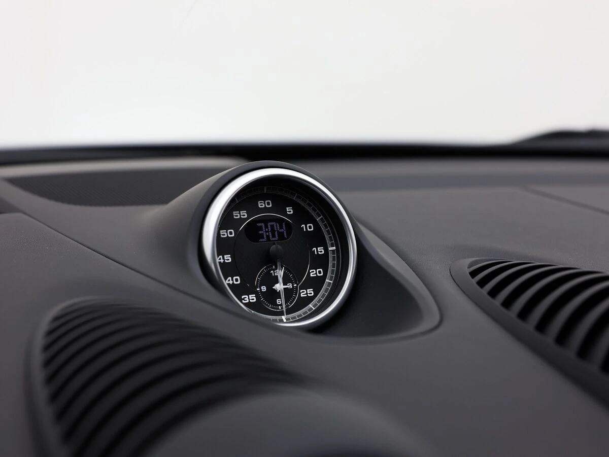 2022 Porsche 718 Spyder - Photo 28