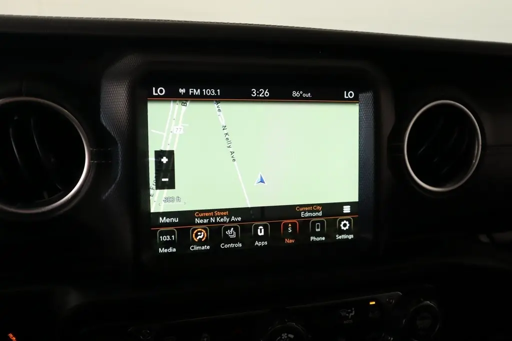 2022 Jeep Wrangler Unlimited Sahara photo 7