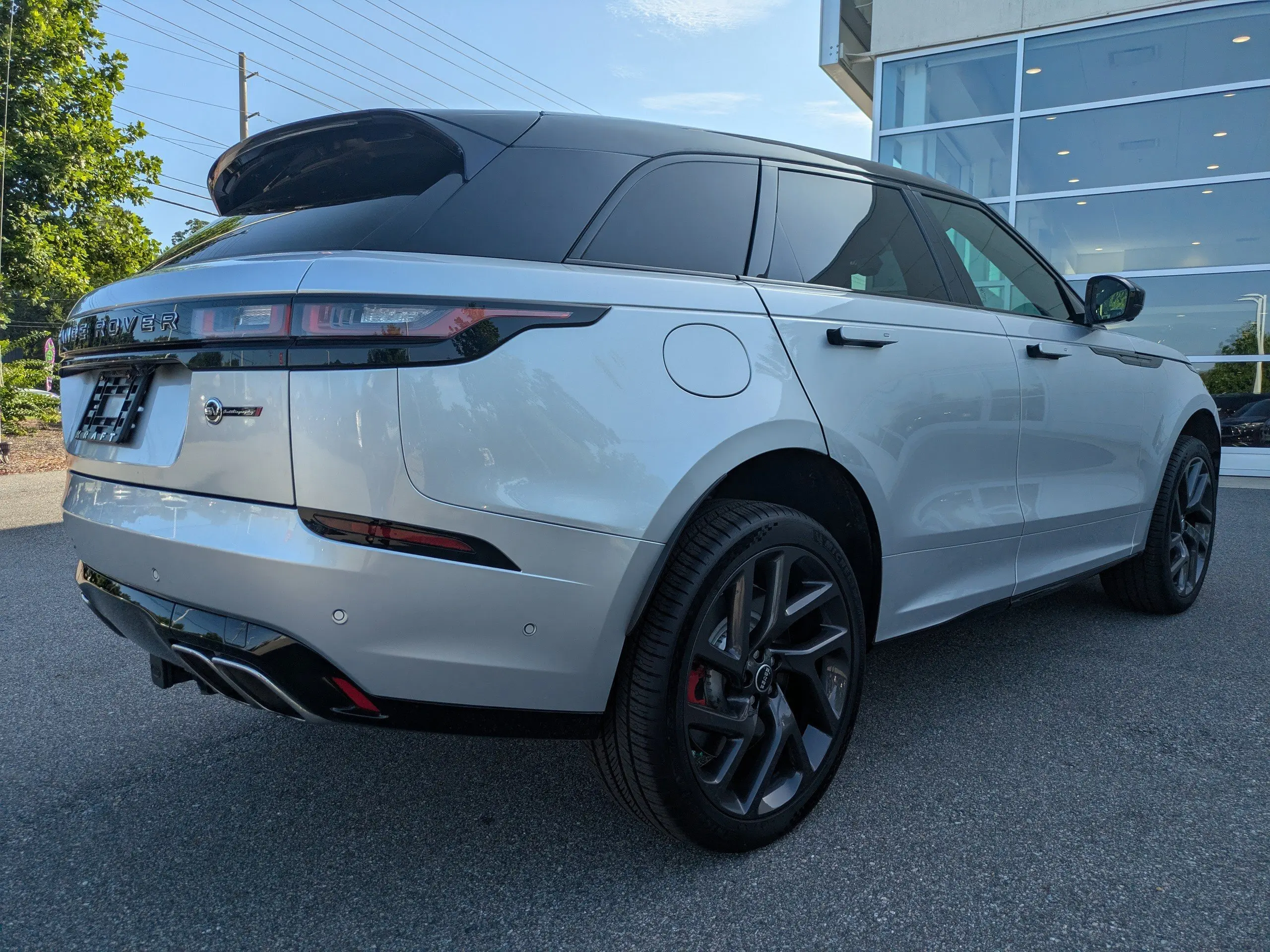 2020 Land Rover Range Rover Velar SV Autobiography Dynamic photo 4