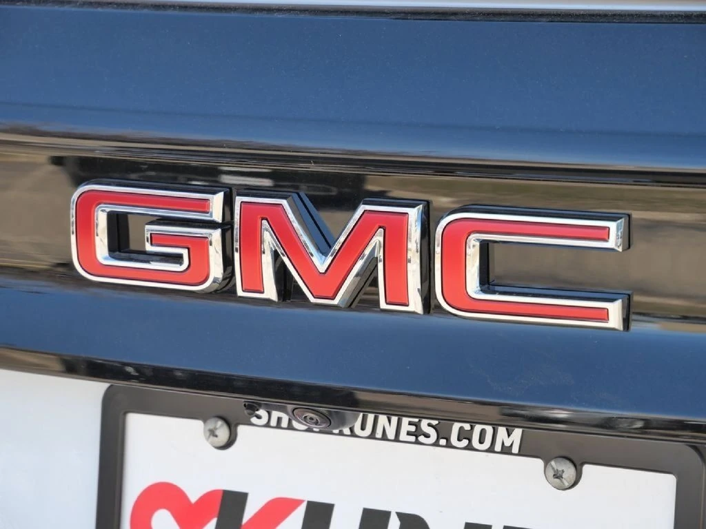 2026 GMC Acadia Elevation - Photo 13
