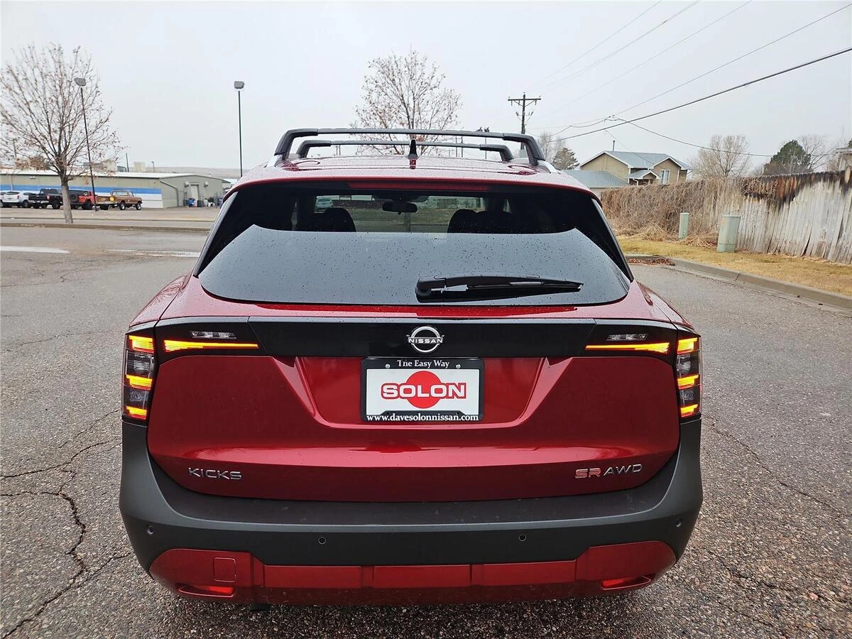 2026 Nissan KICKS SR AWD - Photo 6