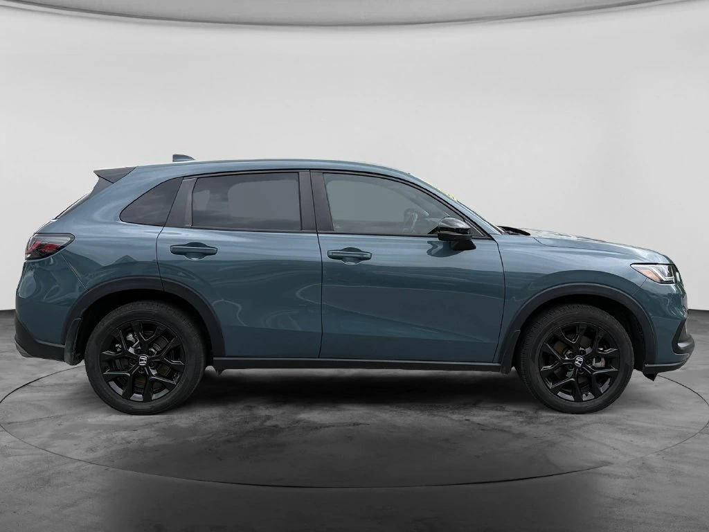 2025 Honda HR-V Sport - Photo 11