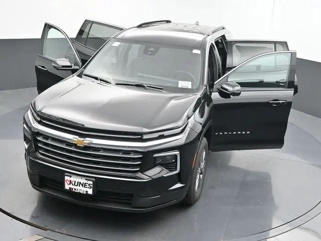 2026 Chevrolet Traverse 2LT photo 49