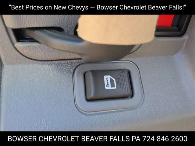 2025 Chevrolet Express 2500 Work Van Cargo photo 4