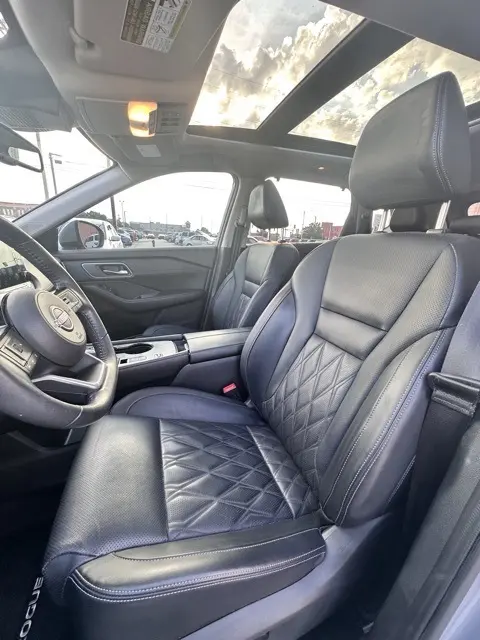 2023 Nissan Rogue Platinum photo 22