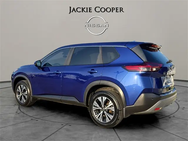 2023 Nissan Rogue SV photo 3