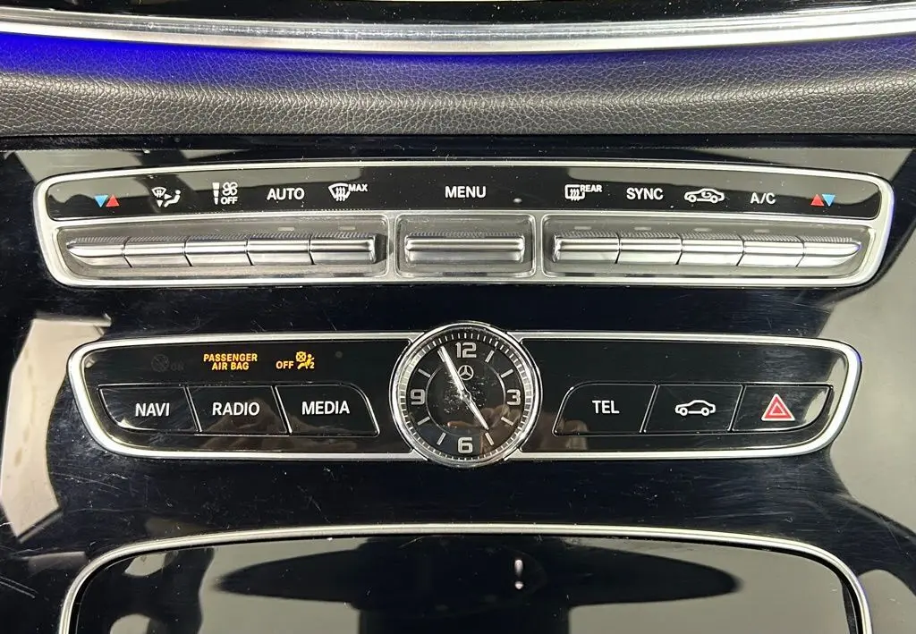 2020 Mercedes Benz E 450 4MATIC photo 21