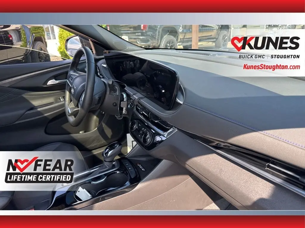 2024 Buick Envista ST photo 35