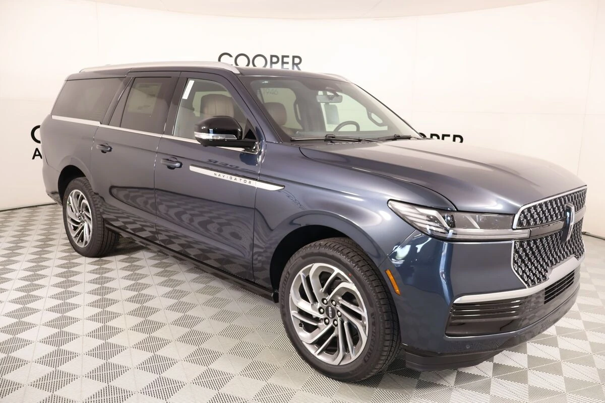 2026 Lincoln Navigator Reserve L 4WD's photo