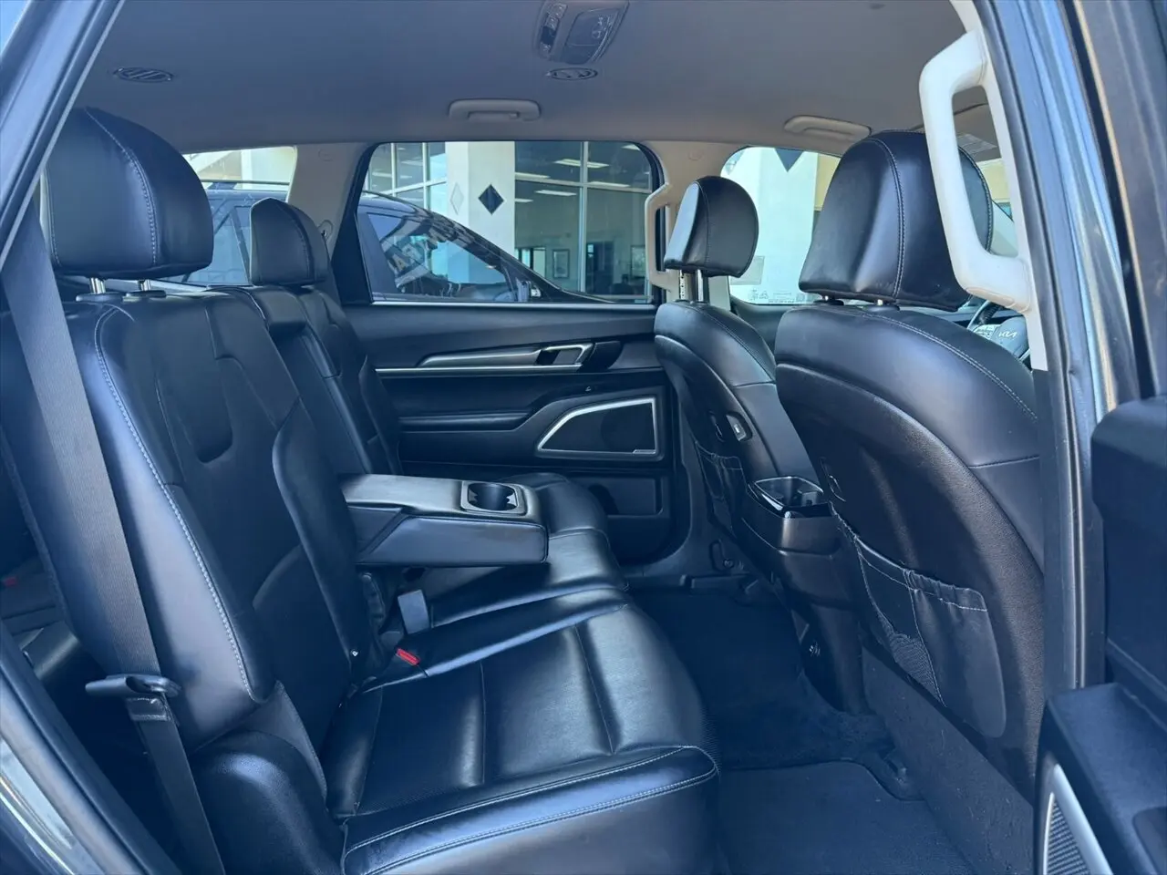 2022 Kia Telluride LX photo 22