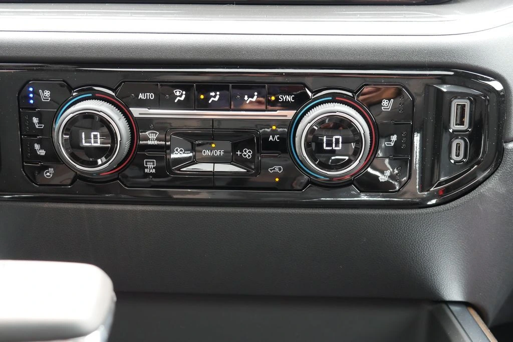 2026 Chevrolet Silverado 1500 High Country - Photo 26