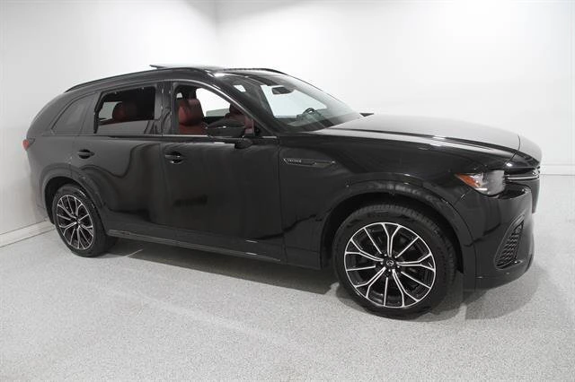 2025 Mazda CX-70