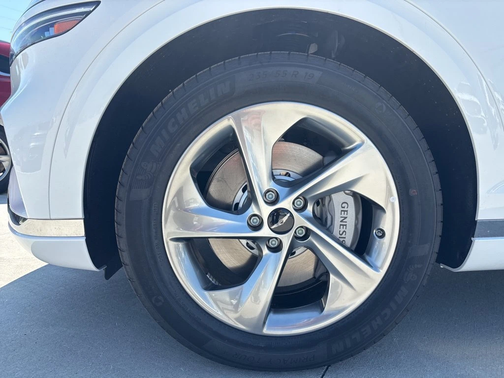 2026 GENESIS GV70 Standard - Photo 13