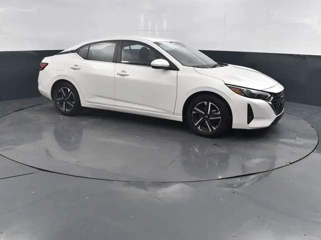 2024 Nissan Sentra SV photo 3