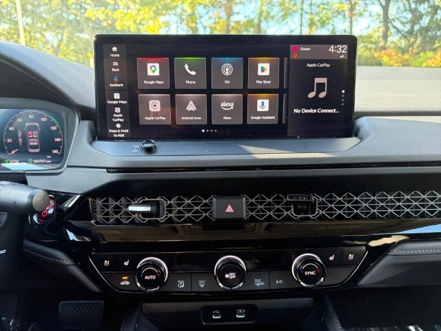 2024 Honda Accord Hybrid Touring - Photo 17