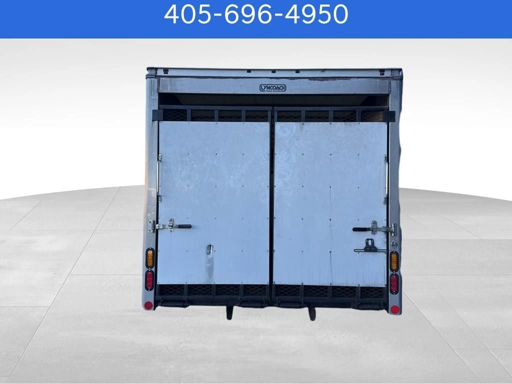 2024 Isuzu NPR - image 8