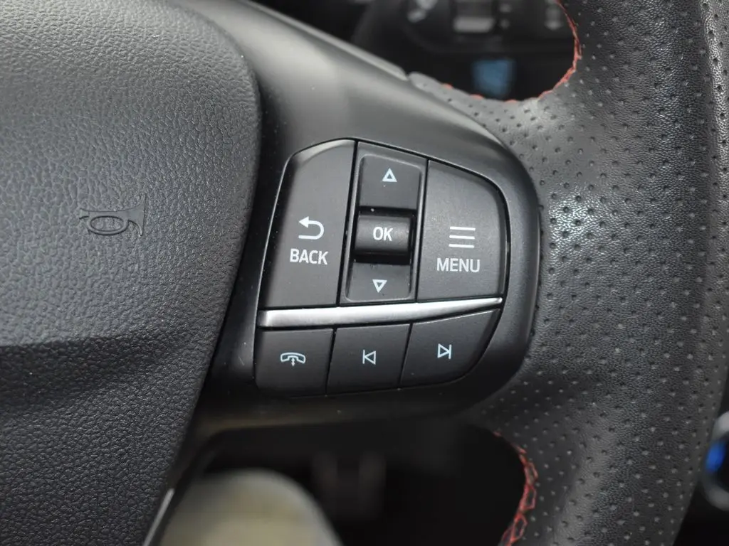 2023 Ford Escape ST-Line photo 16