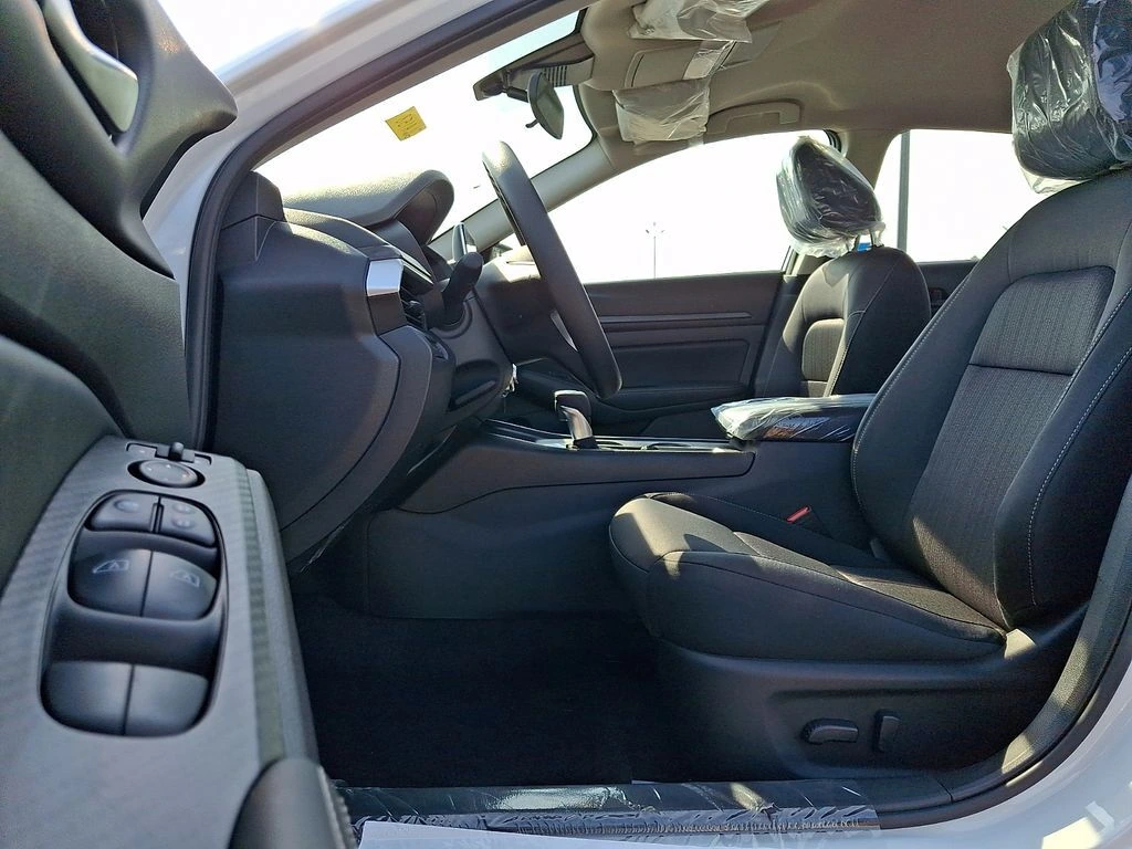 2026 Nissan Altima SV - Photo 9