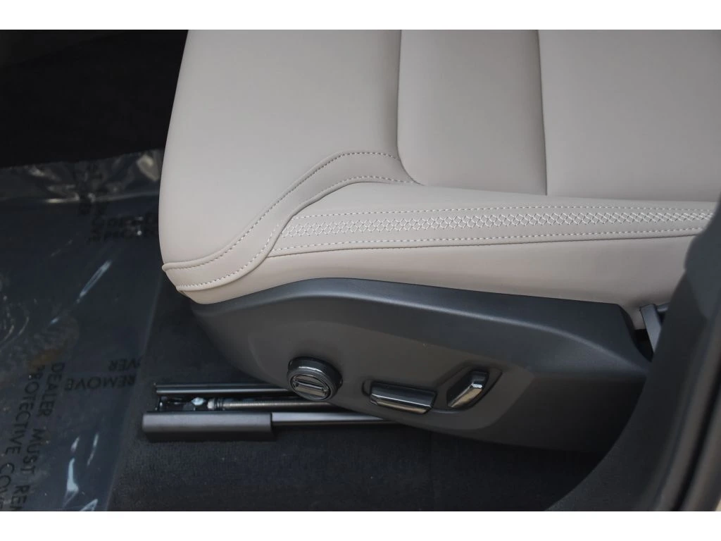 2026 Volvo - image 35