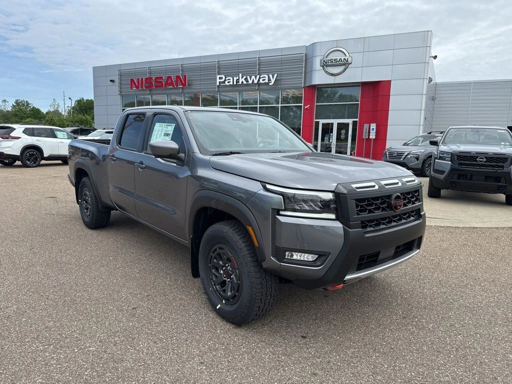 2026 Nissan Frontier PRO-4X Crew Cab 4X4 LWB's photo