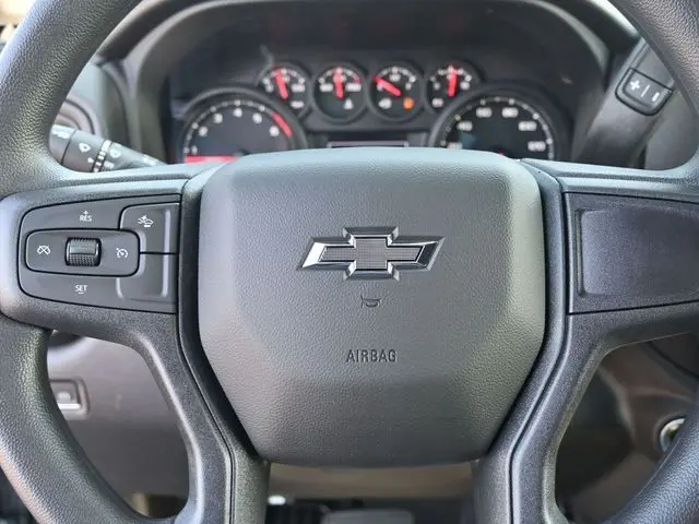 2026 Chevrolet Silverado 2500HD Custom photo 21