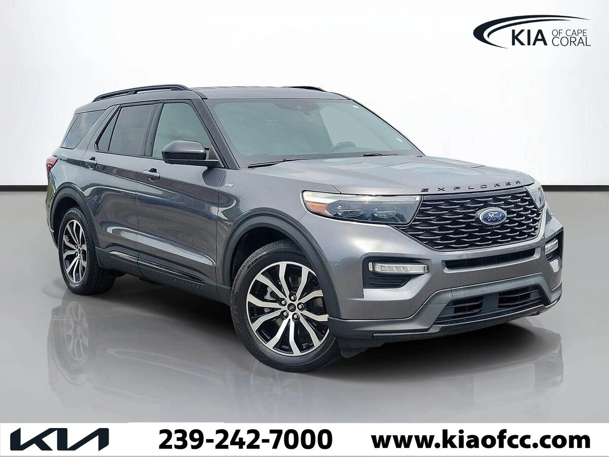 2022 Ford Explorer ST-LINE RWD's photo