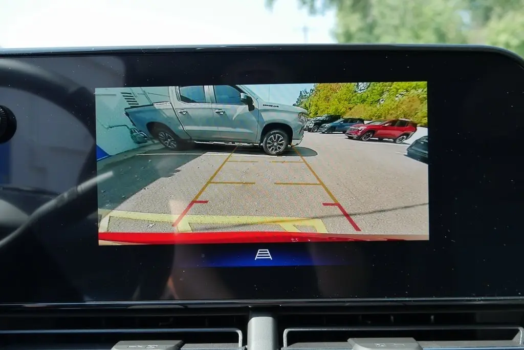 2026 Chevrolet Trax LT photo 16