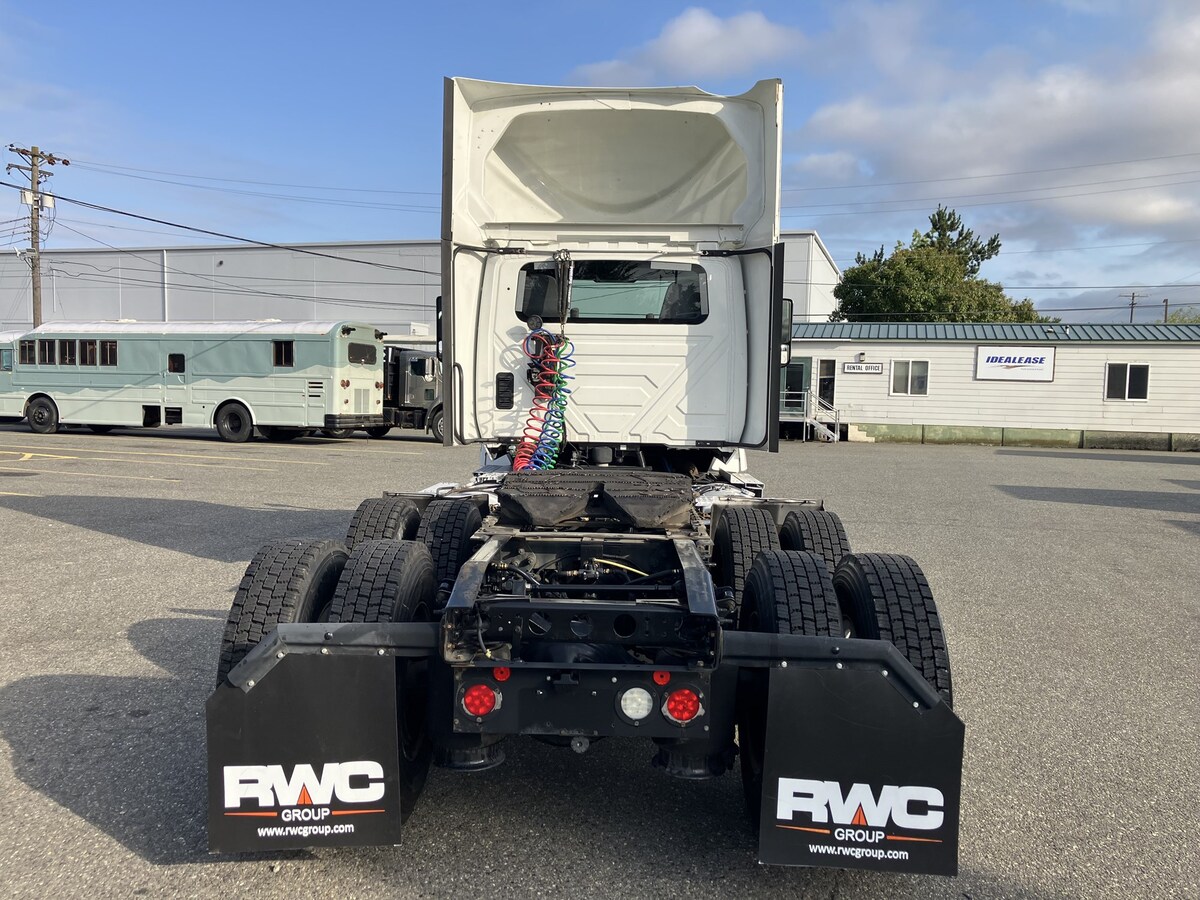 2020 International LT in Tacoma, WA — photo 3