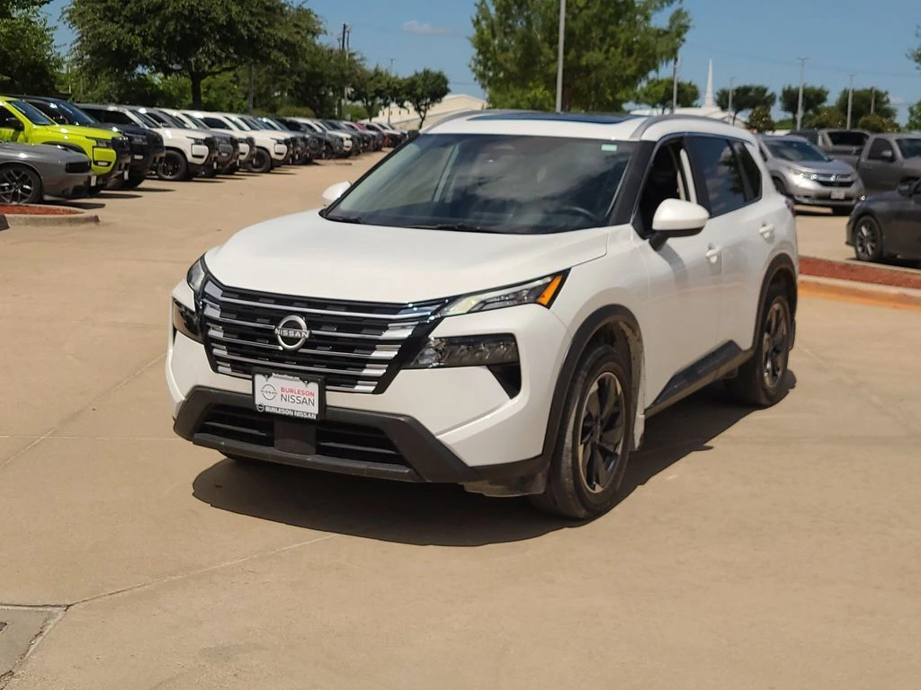 2025 Nissan Rogue SV FWD's photo
