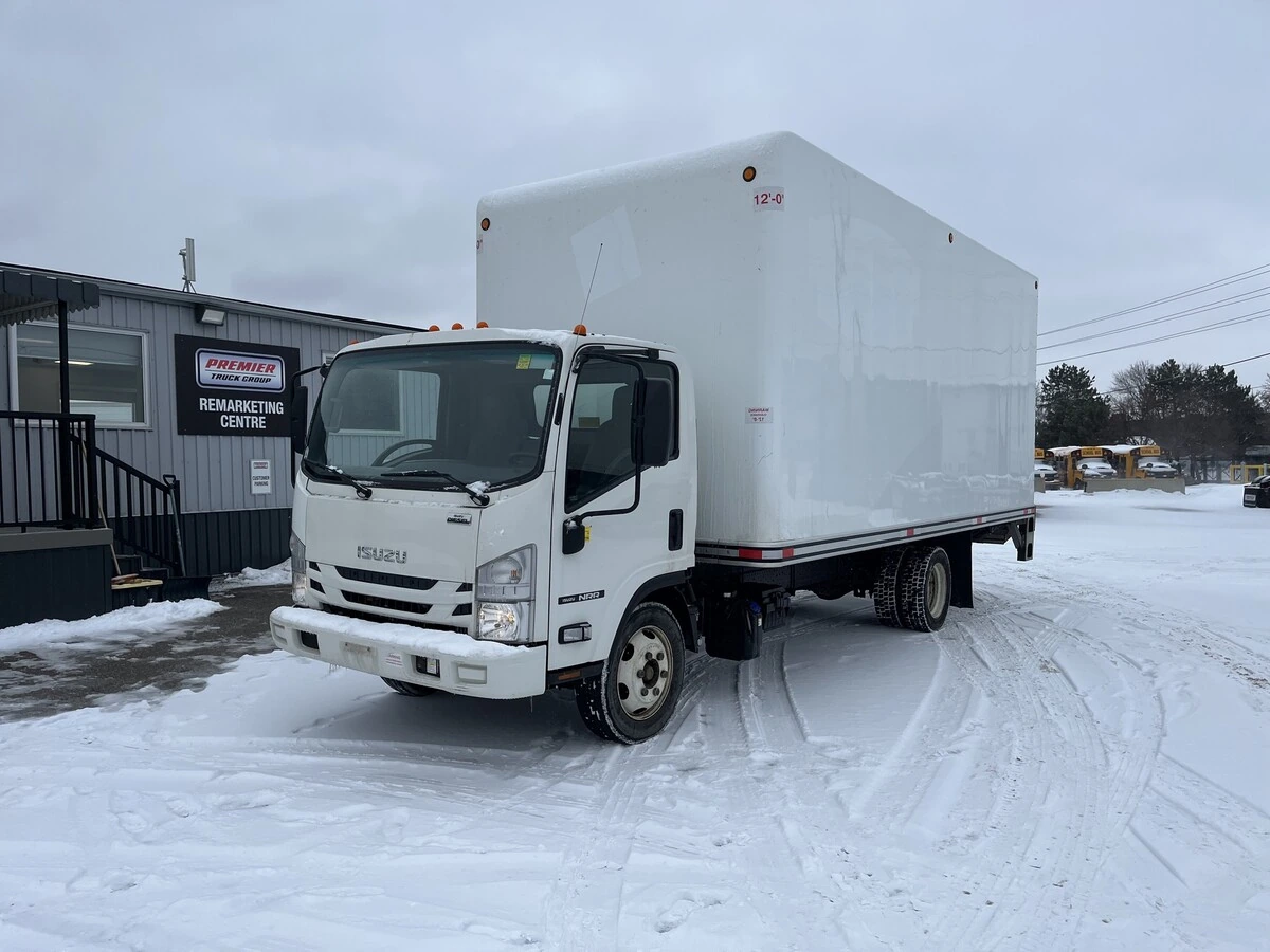 2022 Isuzu NRR - image 1