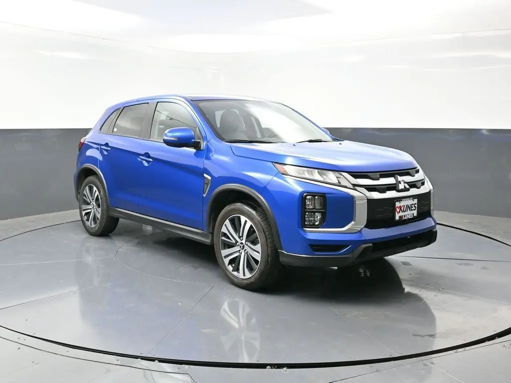 2024 Mitsubishi Outlander Sport ES LE SE photo 3